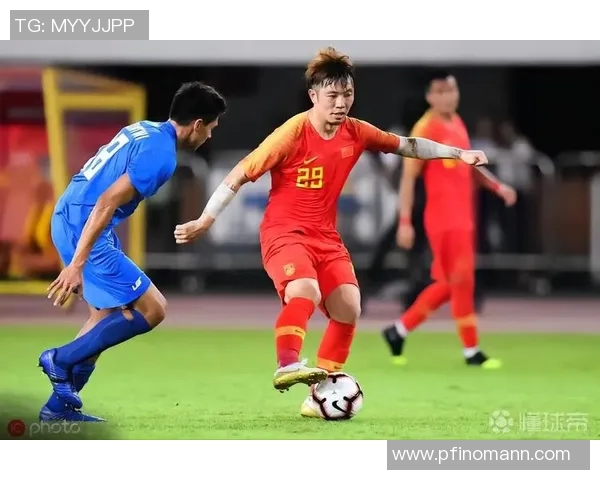 国足与菲律宾激战全场精彩回放分析与战术解读